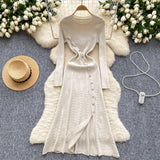 Autumn 2025 French Elegant Temperament Metal Button Repair Waist Long Pit Knitted Dress Woman